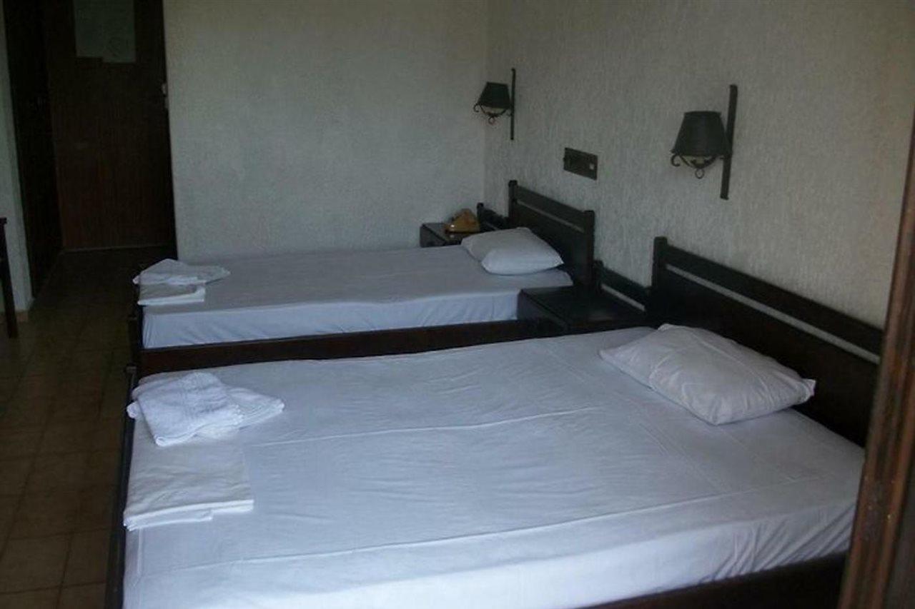Efi Hotel Μάλια Εξωτερικό φωτογραφία