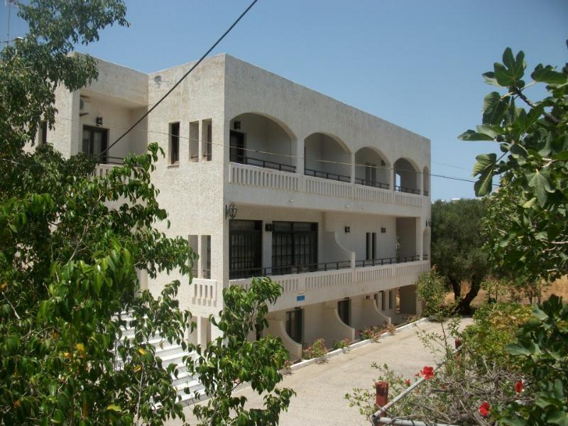 Efi Hotel Μάλια Εξωτερικό φωτογραφία