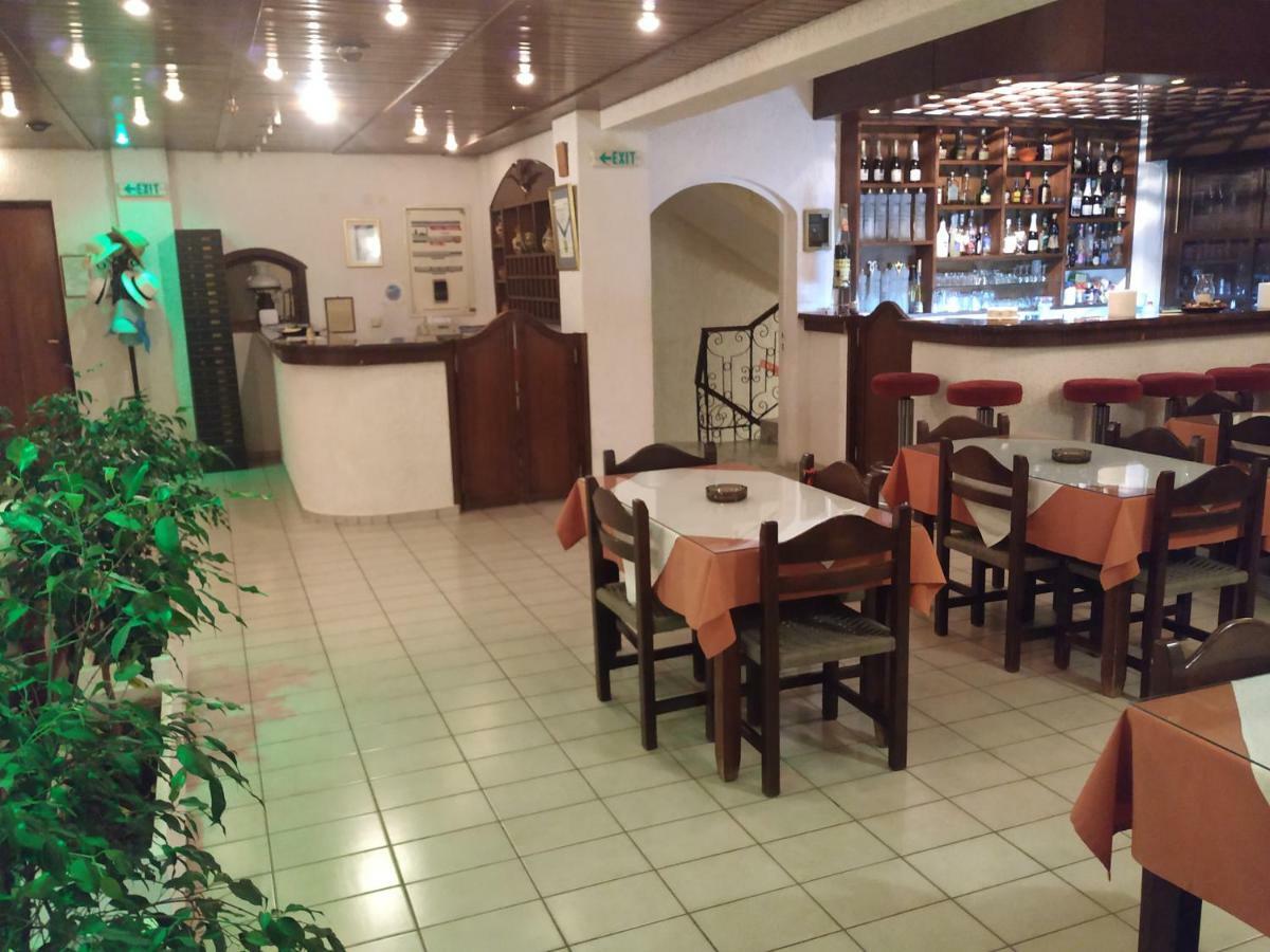 Efi Hotel Μάλια Εξωτερικό φωτογραφία